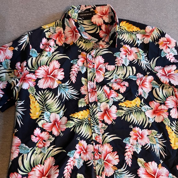 Fashion Wear button down - Picture 3 of 6